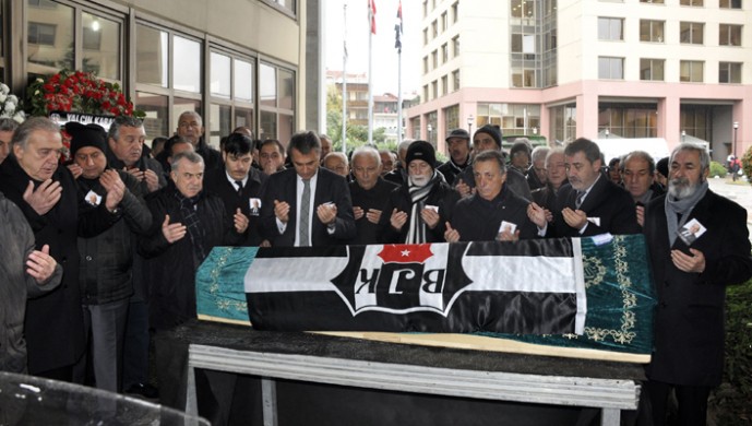 Faik Akdil son yolculuğuna uğurlandı
