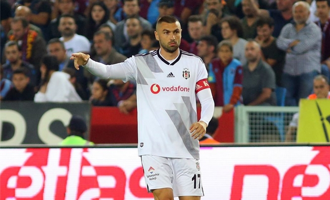 "Galatasaray ve Trabzonspor formasını öptüm çünkü..."