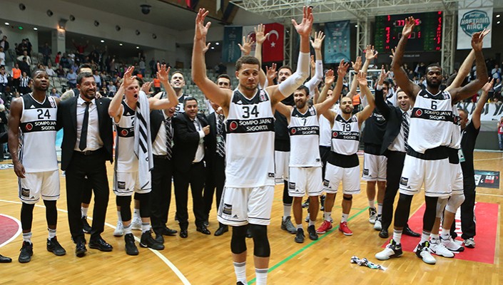Ufuk Sarıca'nın Sırbistan kadrosu