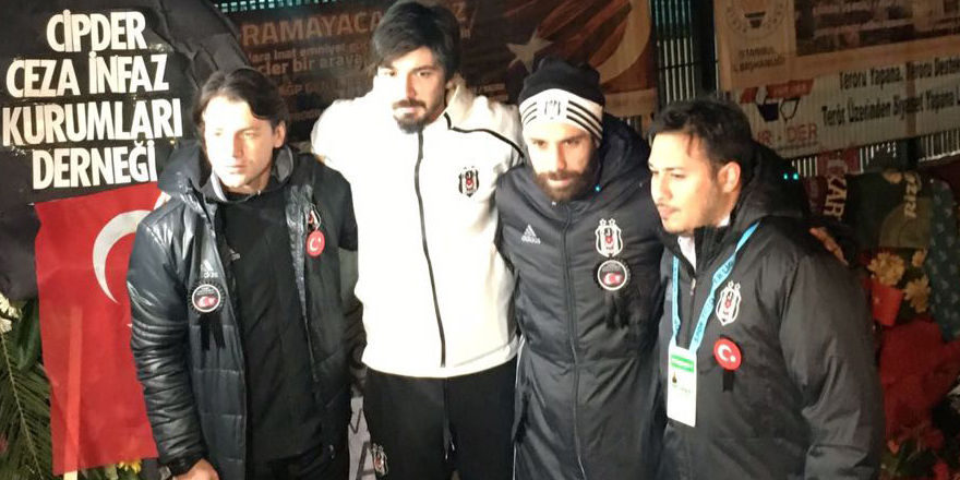 Olcay Şahan ve Tolga Zengin Şehitler Tepesi'ne gitti!