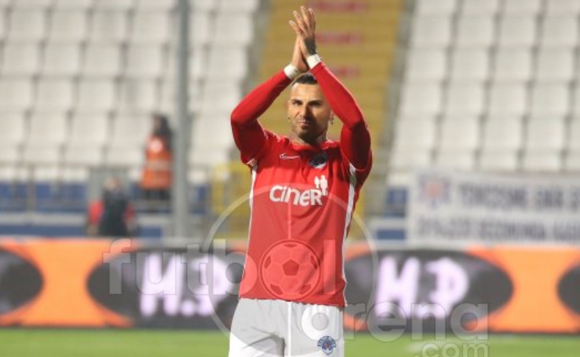 Beşiktaş taraftarından Quaresma'ya destek