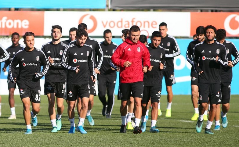 Beşiktaş'ın kamp kadrosunda 2 isim yok!