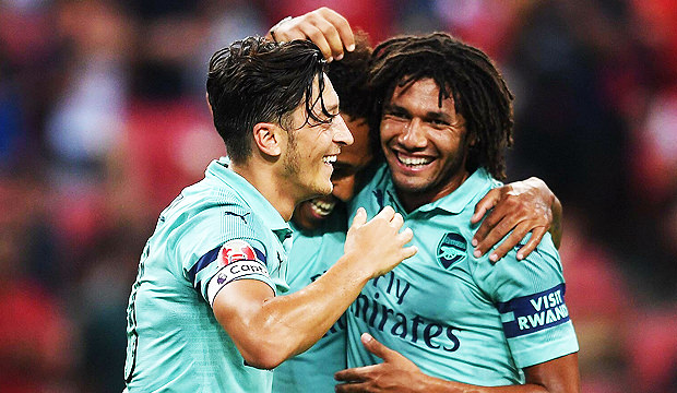 Mesut Özil: "Umarım Elneny geri döner"