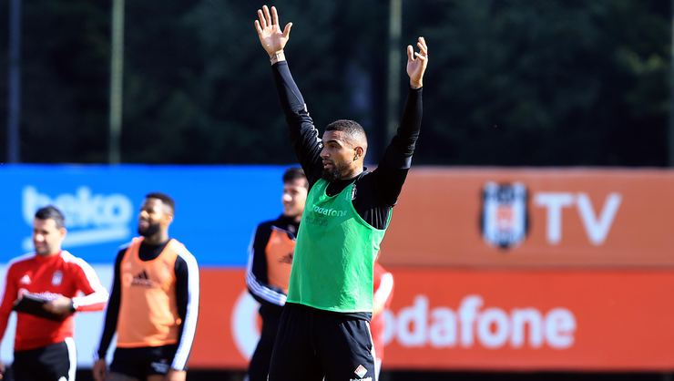 Boateng'den ırkçılığa tepki! "Muhammed Ali gibi olacağım"