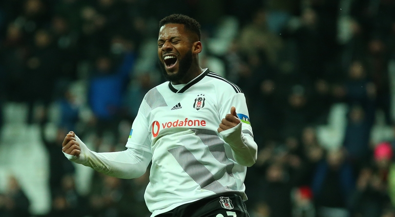 Lens 12 maç sonra başardı!
