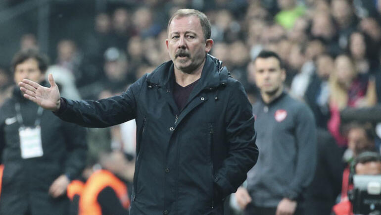 Sergen Yalçın: "Futboldan çok puan önemli"