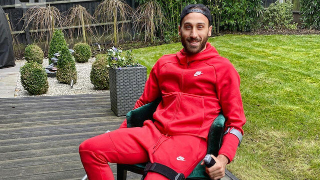 Cenk Tosun: "Virüsü hep birlikte yeneceğiz"