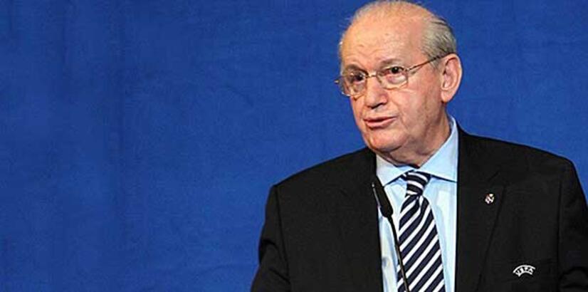 Şenes Erzik TFF'yi eleştirdi: "Sorumluluk almıyorlar"
