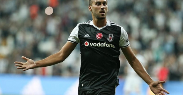 Cenk Tosun'un pozisyonunda penaltı beklendi