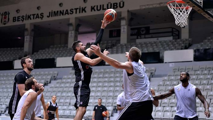 Beşiktaş Lige hazırlanıyor