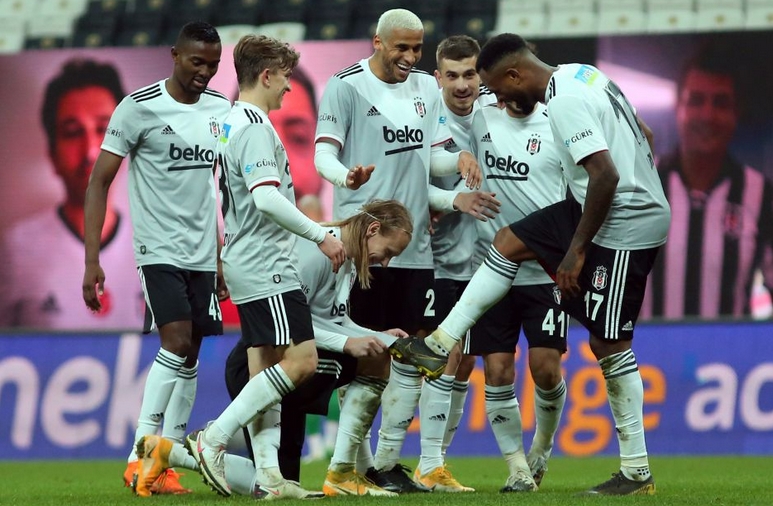 "Dün gece Beşiktaş bu kadar gol attıysa bu gollerin çoğunluğunda asistleri o yaptı"