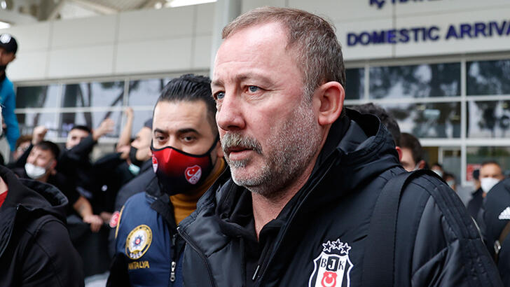 Sergen Yalçın: "Bu şampiyonluk mucize kadro ve mucize şampiyonluk. Böyle nitelendirilsin istiyorum"