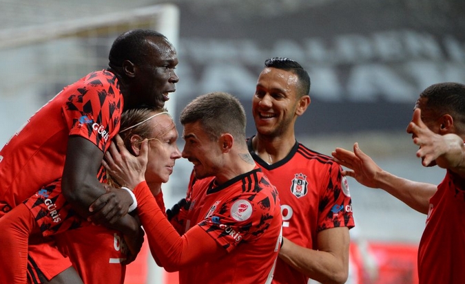 Beşiktaş Yönetimi'nden derbiye dev prim