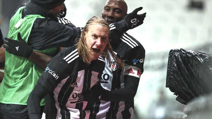Beşiktaş, Domagoj Vida ile yeni sözleşme için masaya oturma kararı aldı
