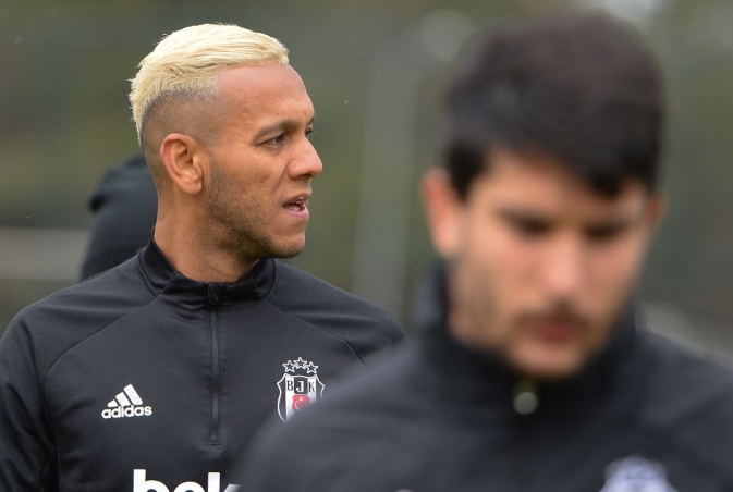 Tümer Metin: "Josef soyunma odasında..."