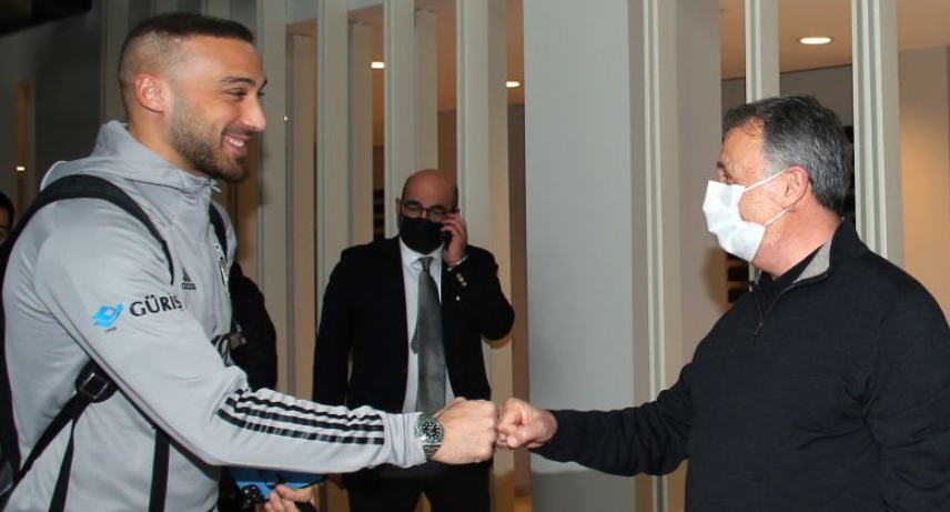 Kalacak mı, gidecek mi? Cenk Tosun noktayı koydu...