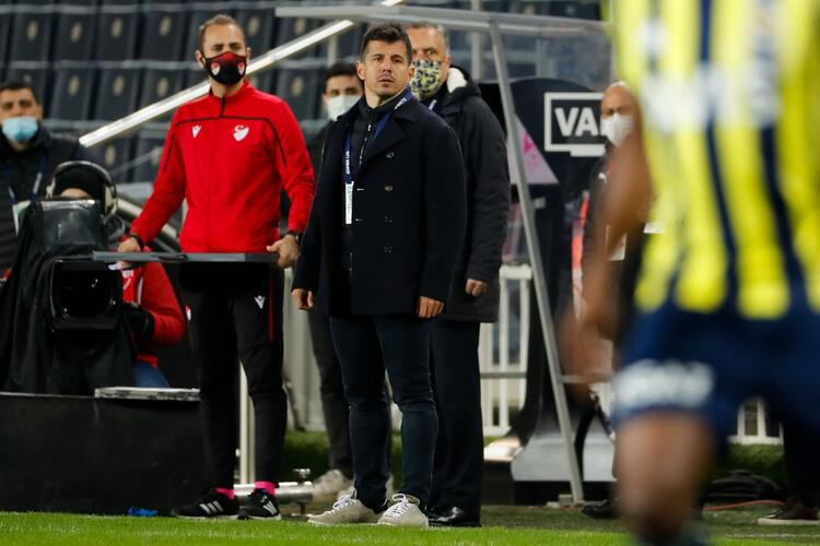 Emre Belözoğlu'ndan Ahmet Nur Çebi ve Sergen'a Yalçın cevap!