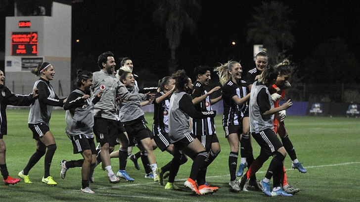 Beşiktaş finale yükseldi