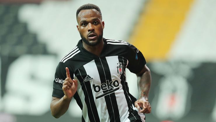 Beşiktaş'ın golcüsü Cyle Larin krallığı istiyor!