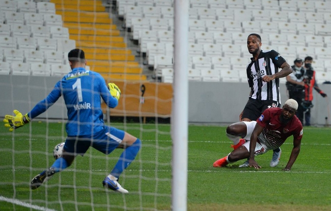 Beşiktaş'a transfer piyangosu! 2 İngiliz kulübü resmen talip oldu