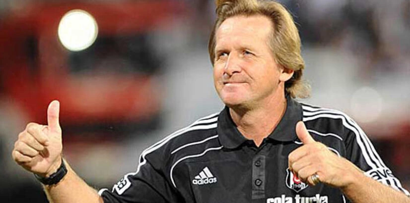 Fenerbahçe'den flaş teklif! Beşiktaş'ın eski hocası Bernd Schuster...