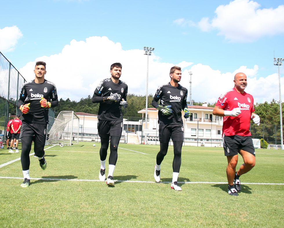 Beşiktaş'ta kaleci transferi için karar verildi!