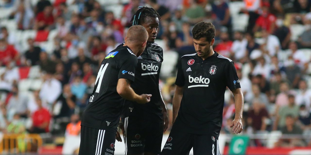 Uğur Meleke'den Beşiktaş yorumu: "Clark Kent'ten Süpermen'e"