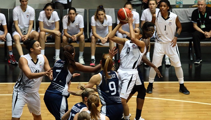 Kadın Basketbol Takımı, Yakın Doğu Üniversitesi'ne karşı mağlup!