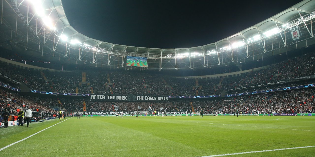 Alex Teixeira oyundan alınınca sinirlerine hakim olamadı