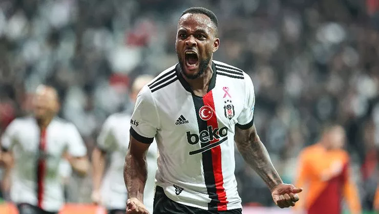 Özlenen Larin geri döndü