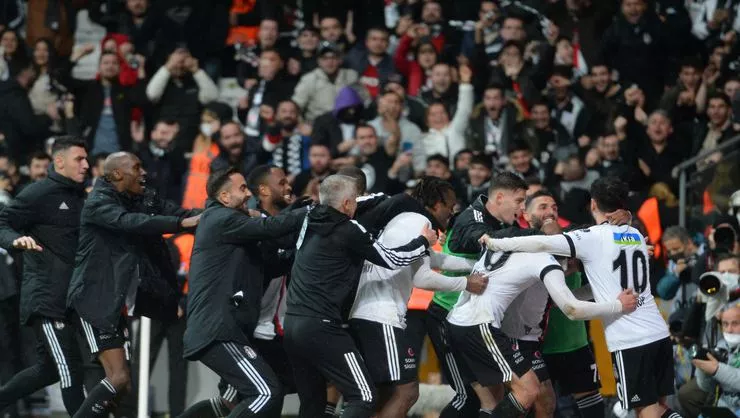 Futbolcular, Karaveli ile derbiye çıkma kararından memmun!