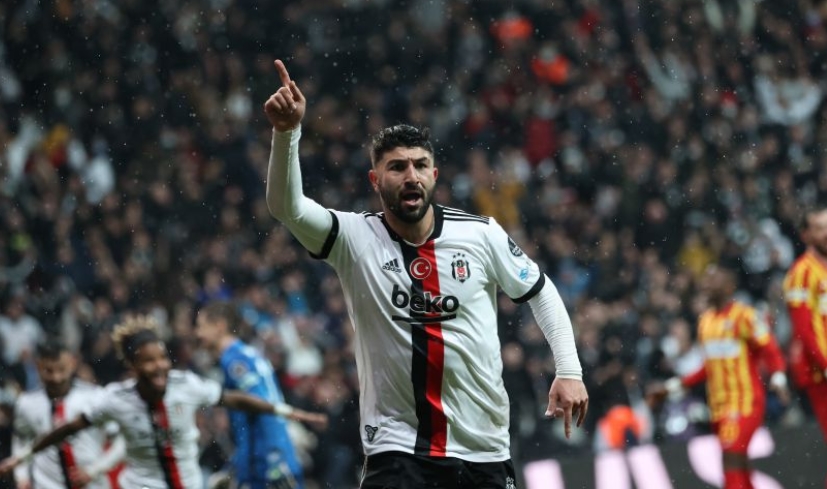 Beşiktaş'ta santrafora Güven Yalçın geliyor
