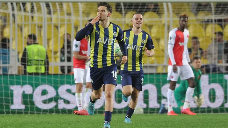Beşiktaş'tan Fenerbahçe'ye dev transfer çalımı!