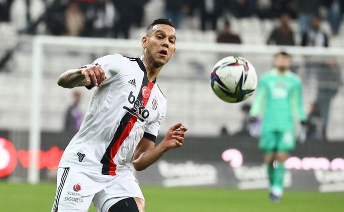 Josef de Souza'dan olay paylaşım! Hemen sildi