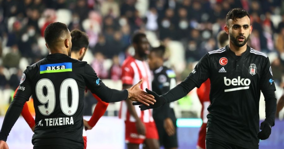 Alex Teixeira'dan özel istek!