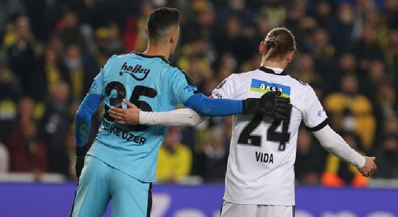 Beşiktaş'ın Fenerbahçe ile sözleşme yenilemeyecek olan Berke Özer'i gündemine aldığı iddie edildi