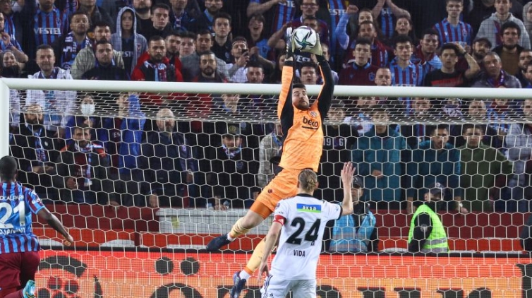 Güntekin Onay Trabzonspor Beşiktaş maçını yazdı! "Atanın ve tutanın iyi olacak"