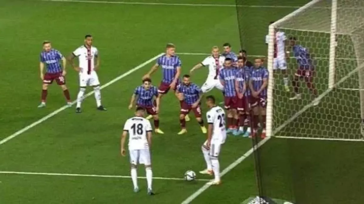 TFF, Trabzonspor-Beşiktaş maçı kararını verdi; Tahkim'i beklemeden şampiyonluğu kutladı!