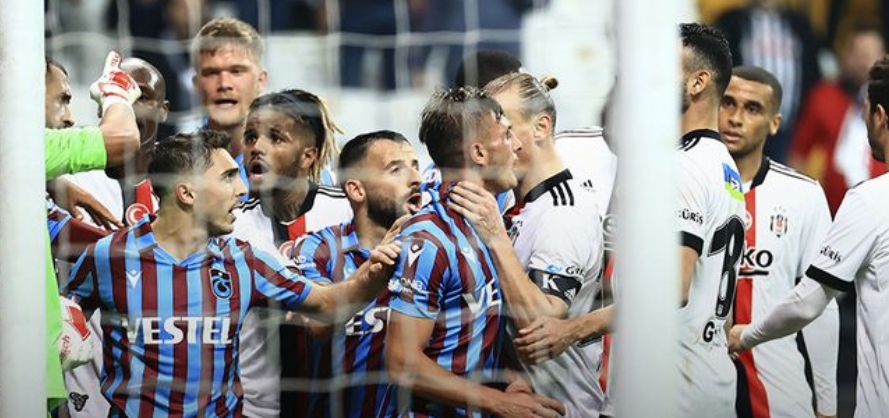 Süper Lig'in en çok kart gören takımı Beşiktaş!