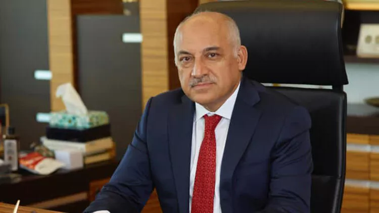 Mehmet Büyükekşi resmen aday
