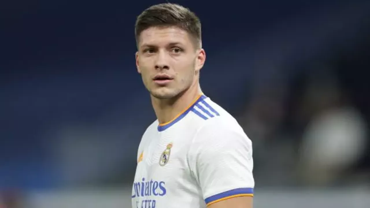 Beşiktaş'ın Jovic için düşündüğü bütçe belli oldu
