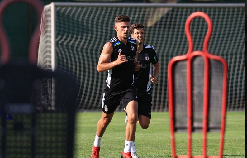 Beşiktaş'ta Montero ilk haftaya yetişecek!