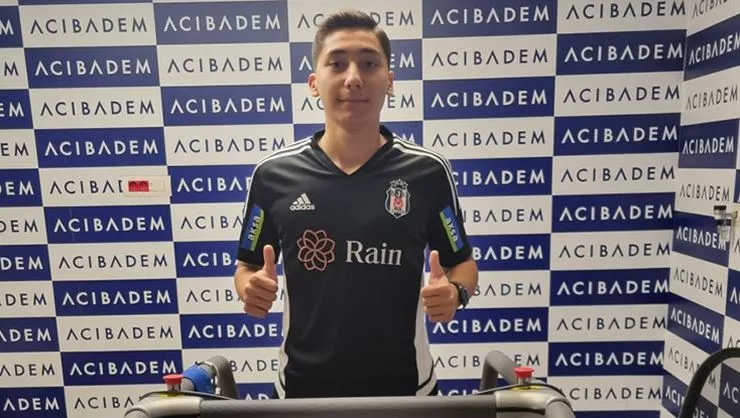 Beşiktaş'ta genç futbolcular sağlık kontrolünden geçti