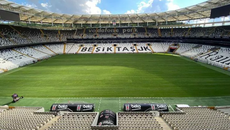 Vodafone Park'ta zemin tamamlandı