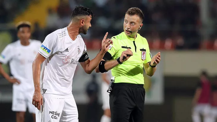 Beşiktaş'tan hakem tepkisi: Hiçbir maçımızda görmek istemiyoruz!