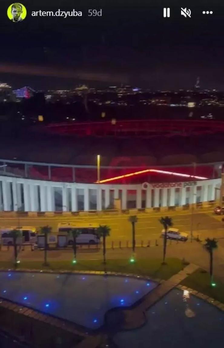 Artem Dzyuba'dan Vodafone Park paylaşımı