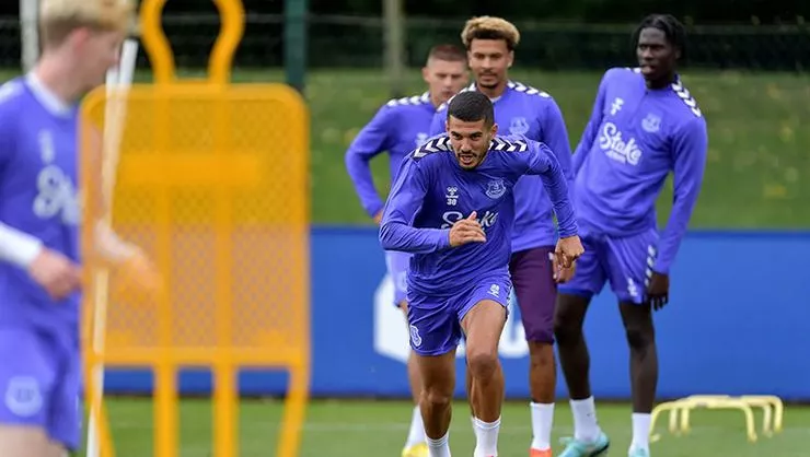 Beşiktaş'la anlaşan Dele Alli Everton antrenmanında