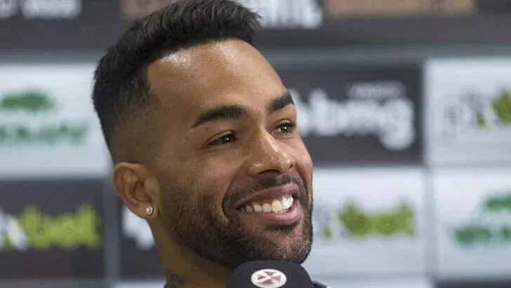 Alex Teixeira süper başladı! Beşiktaş'ta tutunamadı ama...