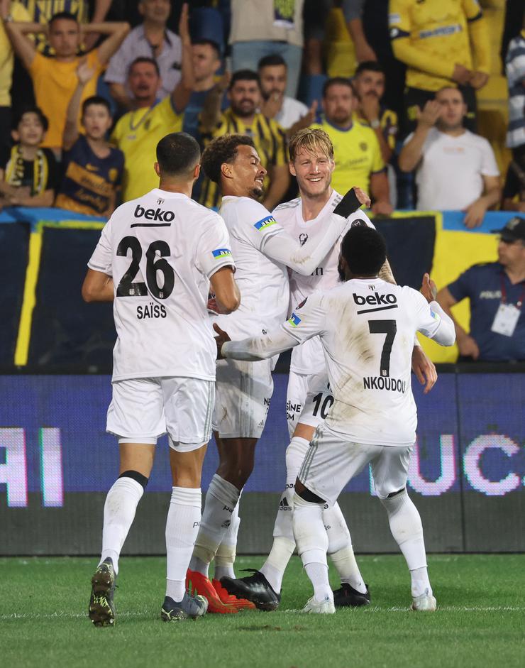 Beşiktaş'ta, Wout Weghors'a özel görev