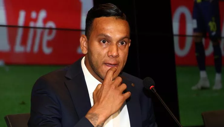 Josef de Souza göz yaşlarına hakim olamadı!